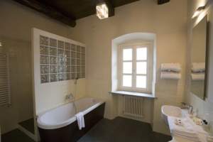 Xtrallusion offers characteristic Bed and Breakfast, B&B, Guest House, Hotel, Albergo and Country Lodge accommodation in Italy. Plus independent self-guided Walking, Adventure, Activity, Skiing and Paragliding Holiday itineraries on the Italian Rivieras, in the Italian Lakes, in the Italian Alps and in some of the most beautiful corners of Italy.